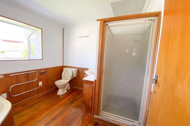 Photo of property in 235 Swanson Road, Henderson, Auckland, 0610