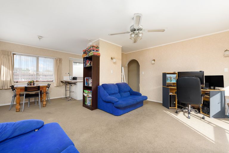 Photo of property in 2/100 Ranch Road, Mount Maunganui, 3116