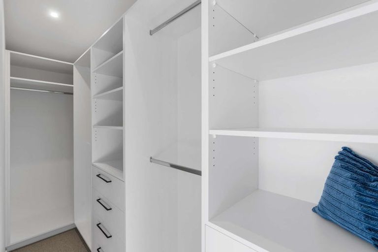 Photo of property in 145 Mount Pleasant Road, Mount Pleasant, Christchurch, 8081