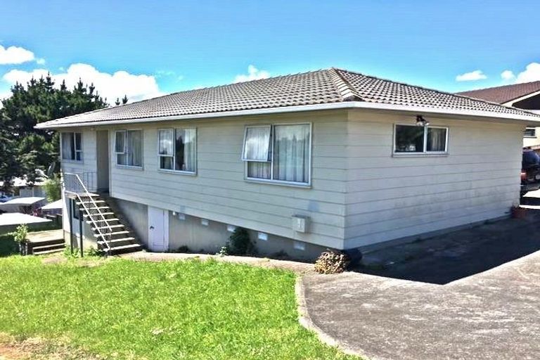 Photo of property in 60 Alabaster Drive, Papatoetoe, Auckland, 2025