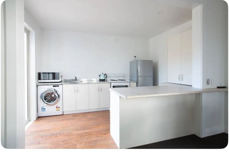 Photo of property in 210 Courtenay Street, New Plymouth, 4312