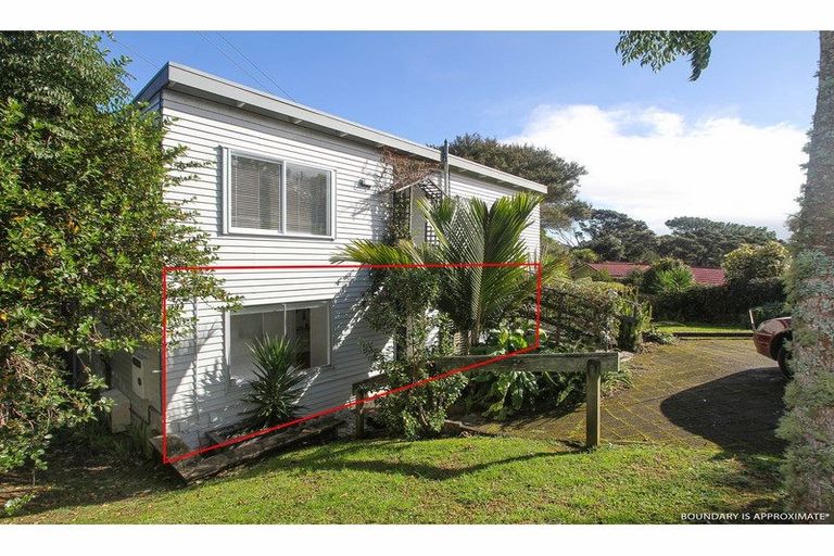 Photo of property in 1/26 Bryers Place, Bayview, Auckland, 0629