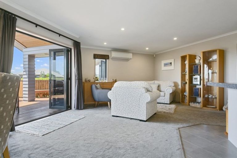 Photo of property in 1 Libby Crescent, Cambridge, 3434