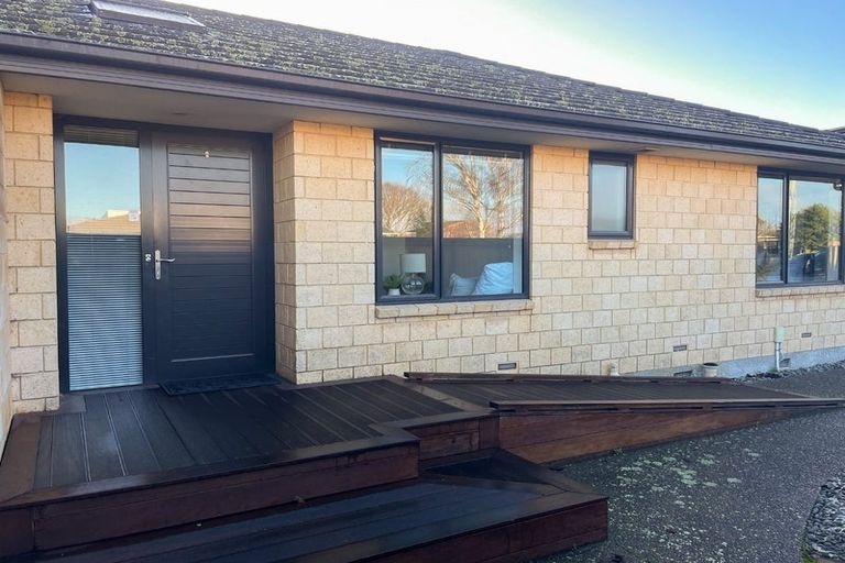 Photo of property in 760 Main North Road, Belfast, Christchurch, 8051