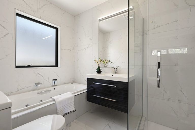 Photo of property in 30 Mataroa Crescent, Flagstaff, Hamilton, 3210