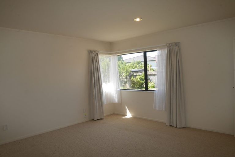 Photo of property in 125 Queens Road, Waikanae Beach, Waikanae, 5036