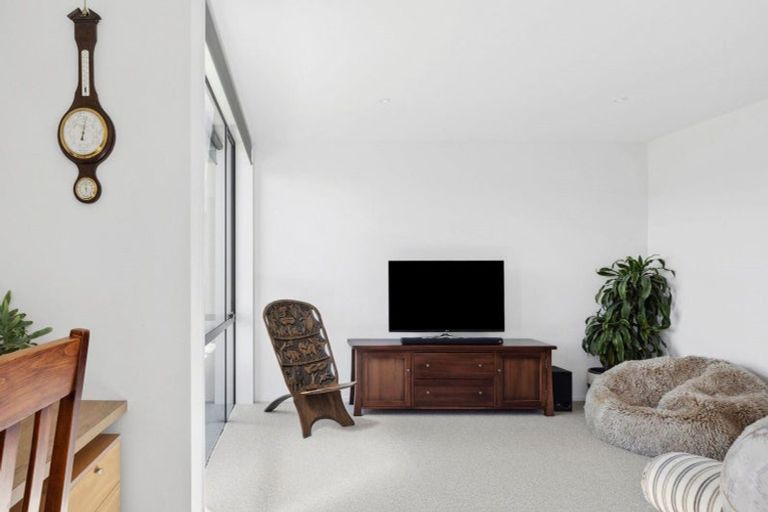 Photo of property in 664 Aubrey Road, Wanaka, 9305