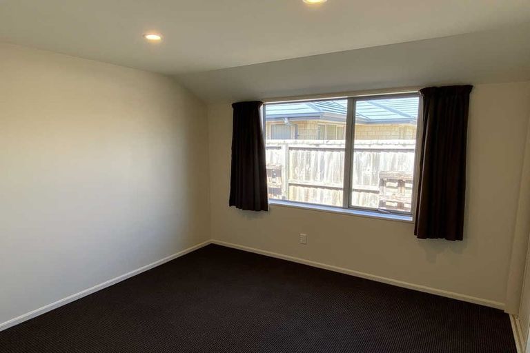 Photo of property in 6 Cunneen Place, Aidanfield, Christchurch, 8025