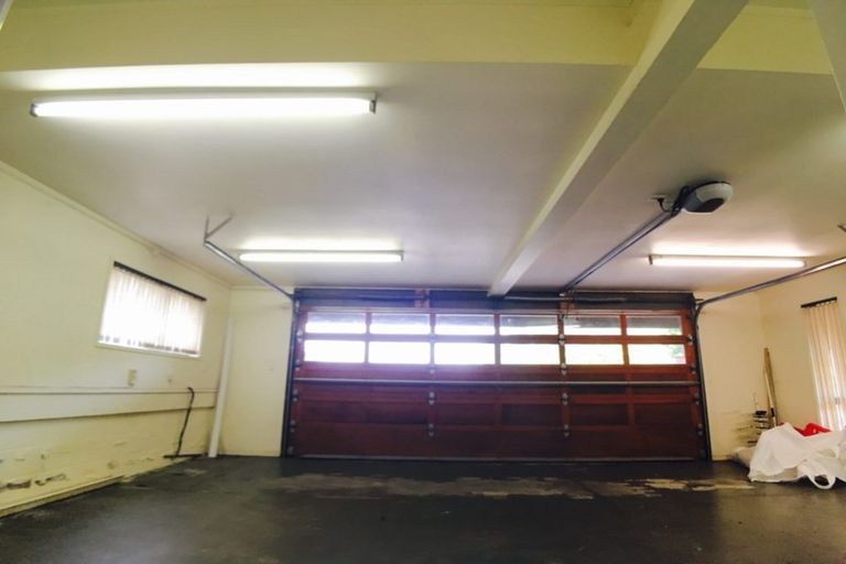 Photo of property in 7 Venus Place, Half Moon Bay, Auckland, 2012