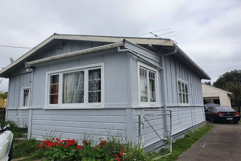 Photo of property in 13 Margaret Road, Papatoetoe, Auckland, 2025