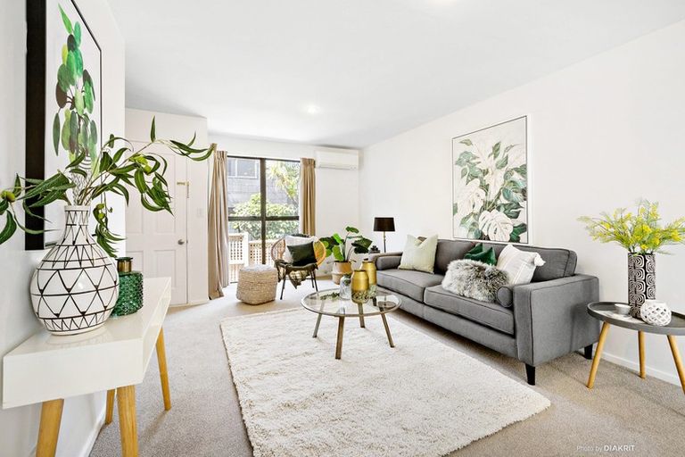 Photo of property in 31 Macdonald Crescent, Te Aro, Wellington, 6011