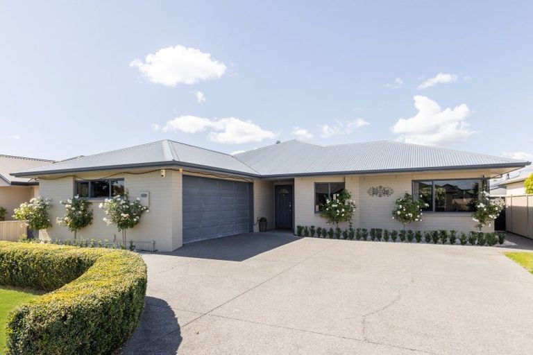 Photo of property in 202 Frimley Oaks, Frimley, Hastings, 4120