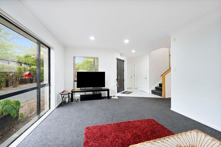 Photo of property in 15 Lake Panorama Drive, Henderson, Auckland, 0612