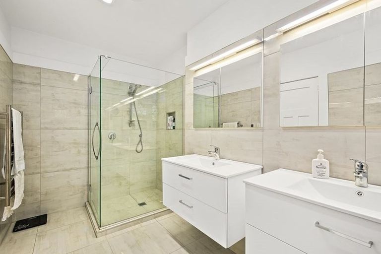 Photo of property in 186 Kauri Road, Whenuapai, Auckland, 0618