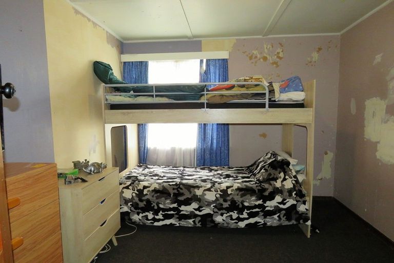 Photo of property in 14 Bright Street, Westport, 7825