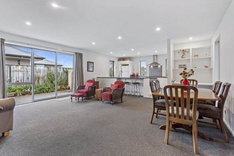 Photo of property in 5 Awa Place, Rangiora, 7400