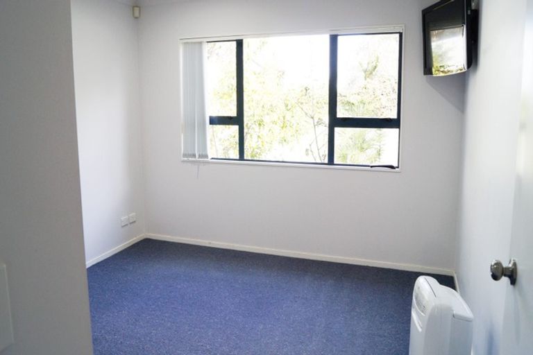 Photo of property in 1c Estuary Views, Shelly Park, Auckland, 2014