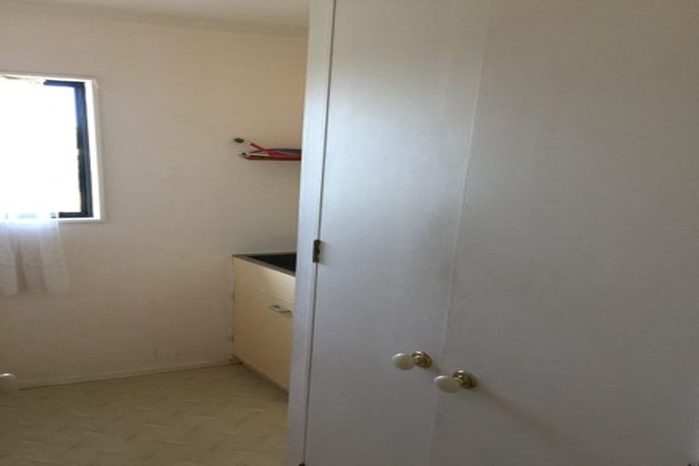 Photo of property in 1/25 Fernwood Grove, Bayview, Auckland, 0629