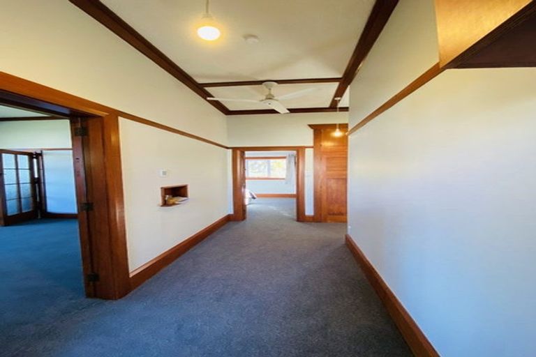 Photo of property in 10 Cambridge Terrace, Masterton, 5810