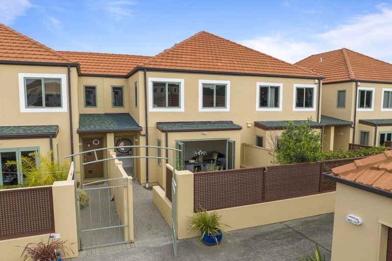 Photo of property in 155 Waterside Crescent, Gulf Harbour, Whangaparaoa, 0930