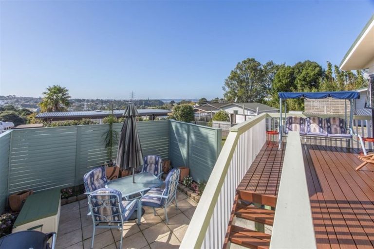 Photo of property in 139 Waimumu Road, Massey, Auckland, 0614