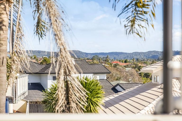 Photo of property in 33 Gala Place, Henderson, Auckland, 0612