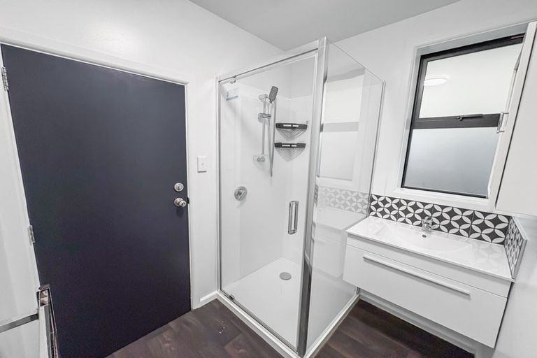 Photo of property in 1/2 Quinns Road, Shirley, Christchurch, 8013