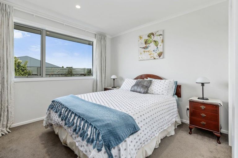 Photo of property in 8 Coralie Place, Lansdowne, Masterton, 5810