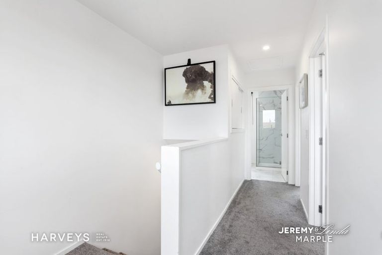 Photo of property in 7/83 Vodanovich Road, Te Atatu South, Auckland, 0610
