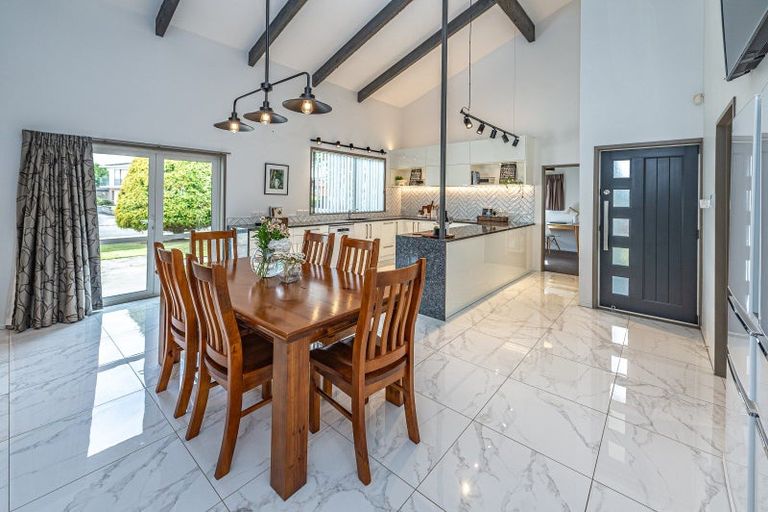 Photo of property in 8 Akepiro Place, Tawhero, Whanganui, 4501