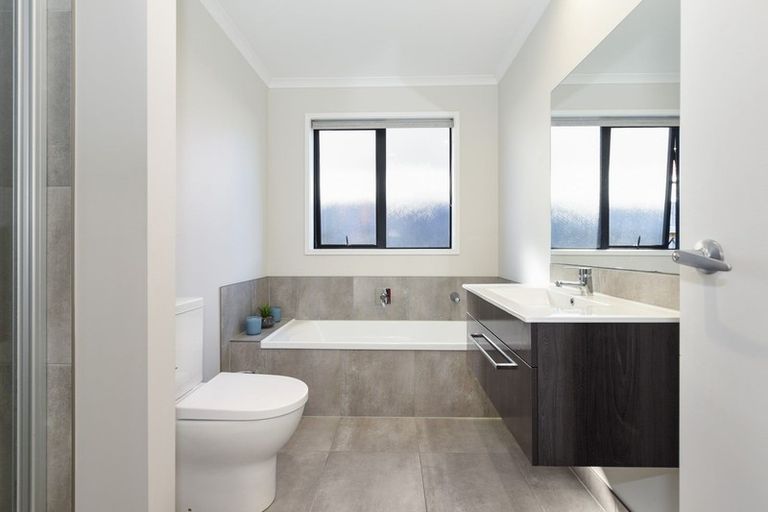 Photo of property in 4 Mccorquindale Drive, Flagstaff, Hamilton, 3210