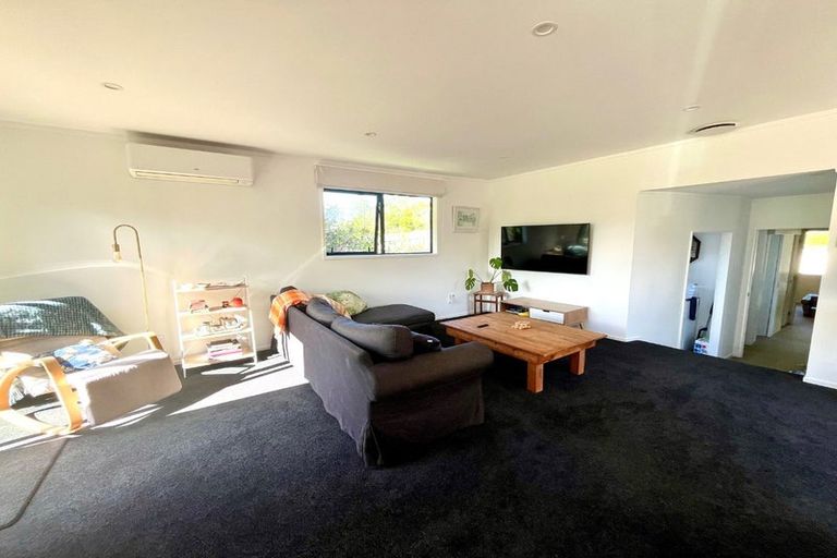 Photo of property in 26 Rimu Road, Stanmore Bay, Whangaparaoa, 0932