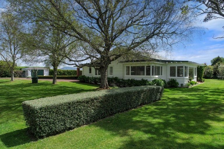 Photo of property in 40 Takinga Street, Mourea, Rotorua, 3074