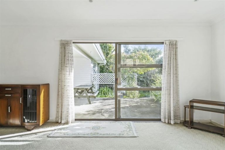 Photo of property in 55 Williamson Avenue, Belmont, Auckland, 0622