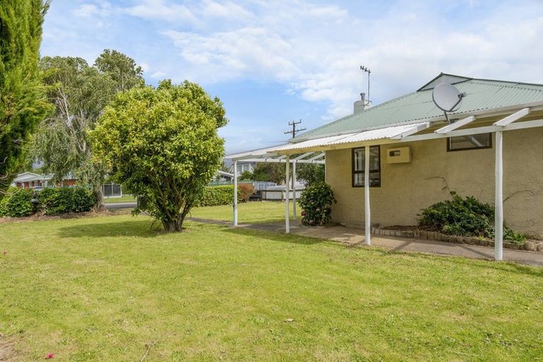 Photo of property in 191 Tiro Tiro Road, Levin, 5510