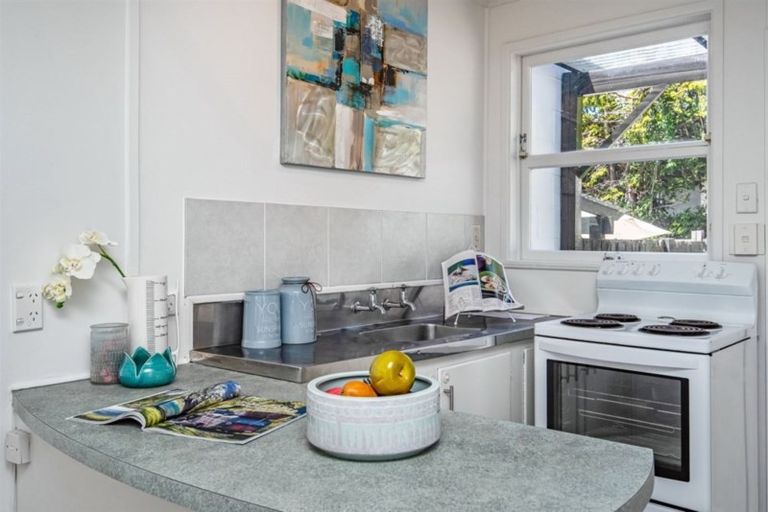 Photo of property in 2/126 Stredwick Drive, Torbay, Auckland, 0630