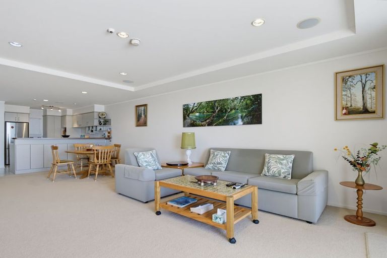 Photo of property in Beachpoint Apartments, 2/5 West End Road, Ohope, 3121
