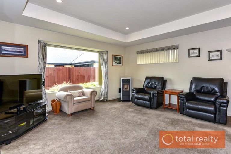 Photo of property in 3 Crocus Lane, Aidanfield, Christchurch, 8025