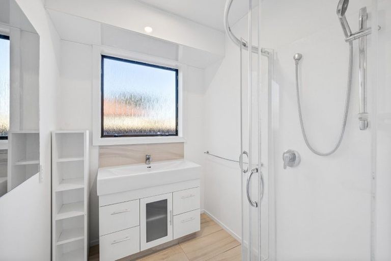 Photo of property in 1/126b Inwoods Close, Parklands, Christchurch, 8083