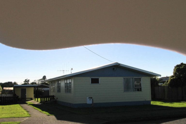 Photo of property in 68 Atkinson Avenue, Otaki Beach, Otaki, 5512