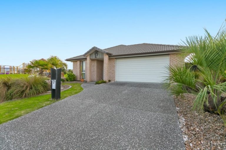 Photo of property in 1 Horokaka Place, Papamoa Beach, Papamoa, 3118