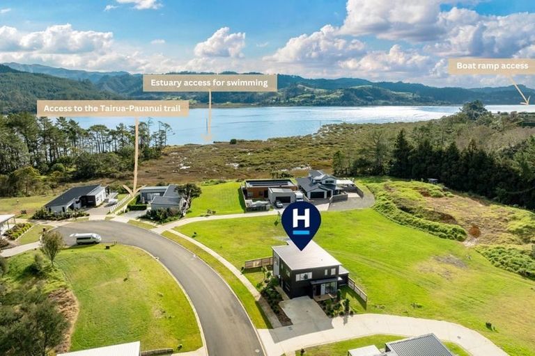 Photo of property in 18 Pinnacles Lane, Pauanui, Hikuai, 3579