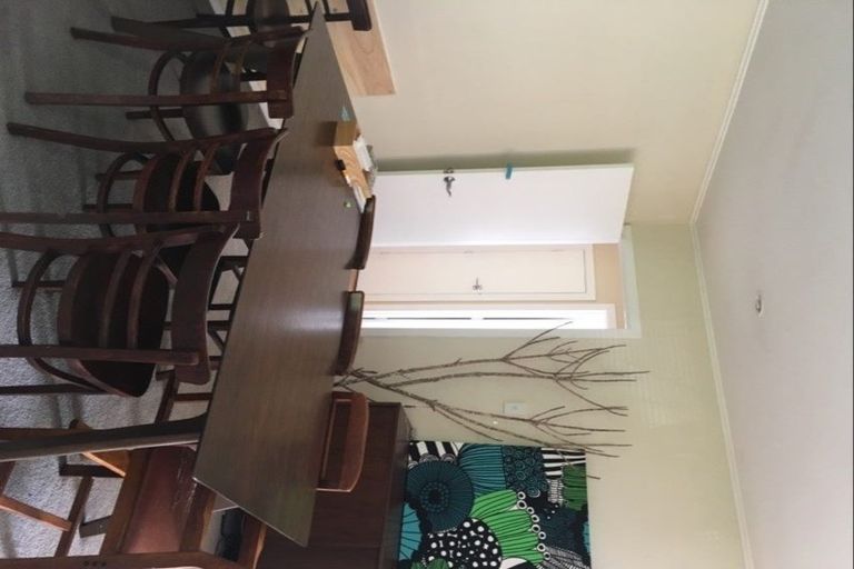 Photo of property in 8 Thuja Street, Green Bay, Auckland, 0604