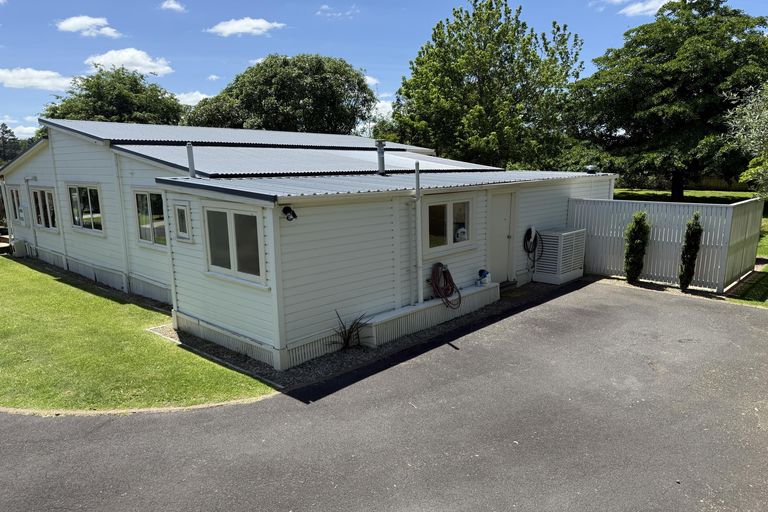 Photo of property in 18 Bronte Place, Leamington, Cambridge, 3432