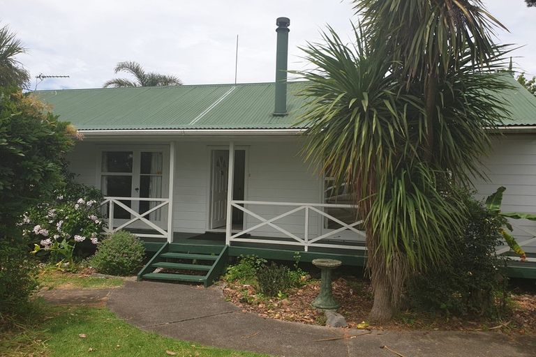 Photo of property in 63 Sunderlands Road, Half Moon Bay, Auckland, 2012