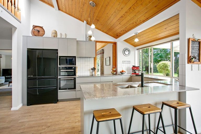 Photo of property in 164 Fencourt Road, Cambridge, 3496