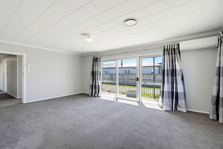 Photo of property in 61 Burnett Street, Oxford, 7430