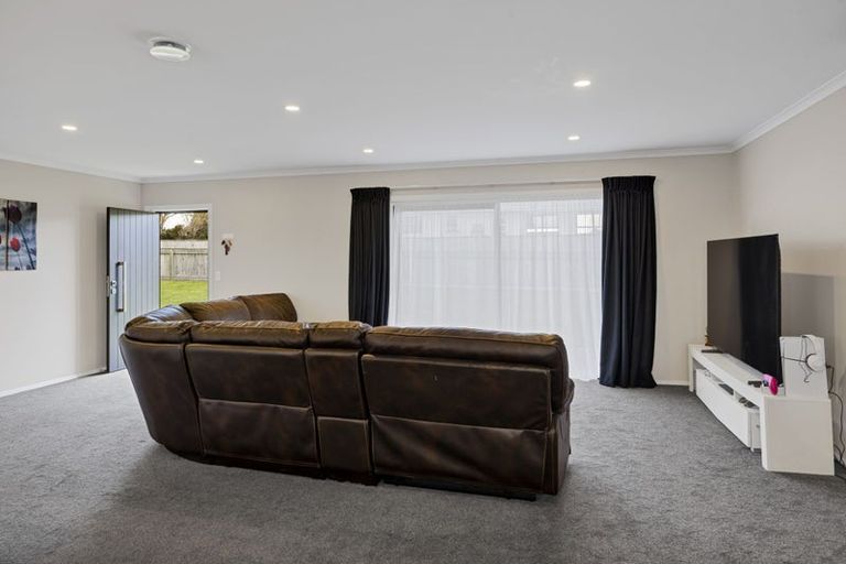 Photo of property in 48b Celia Street, Stratford, 4332