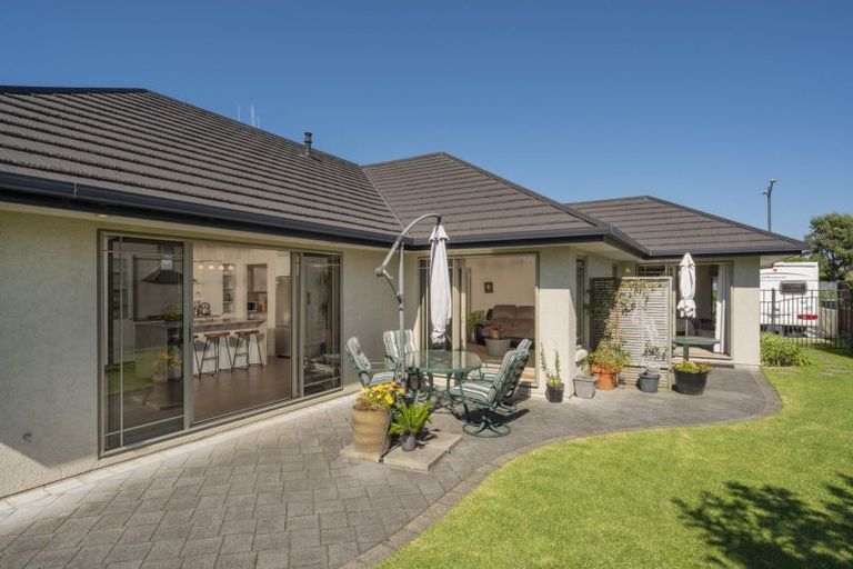 Photo of property in 23 Inverness Drive, Pyes Pa, Tauranga, 3112