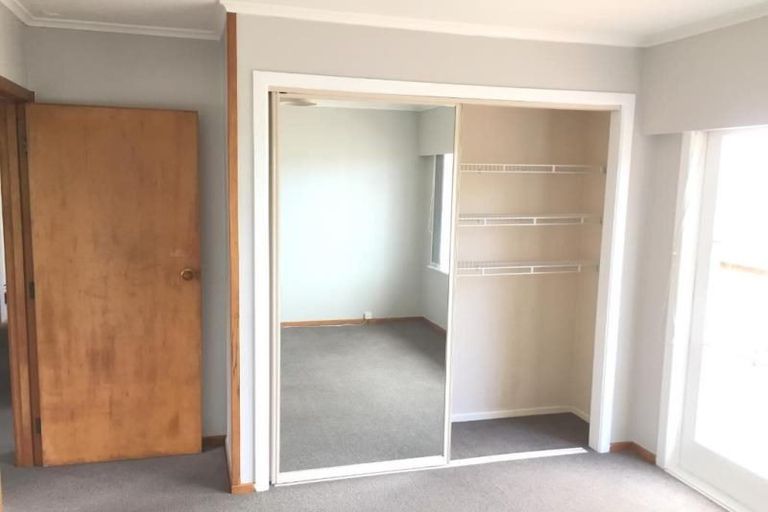 Photo of property in 1/13 Sunhill Road, Sunnyvale, Auckland, 0612